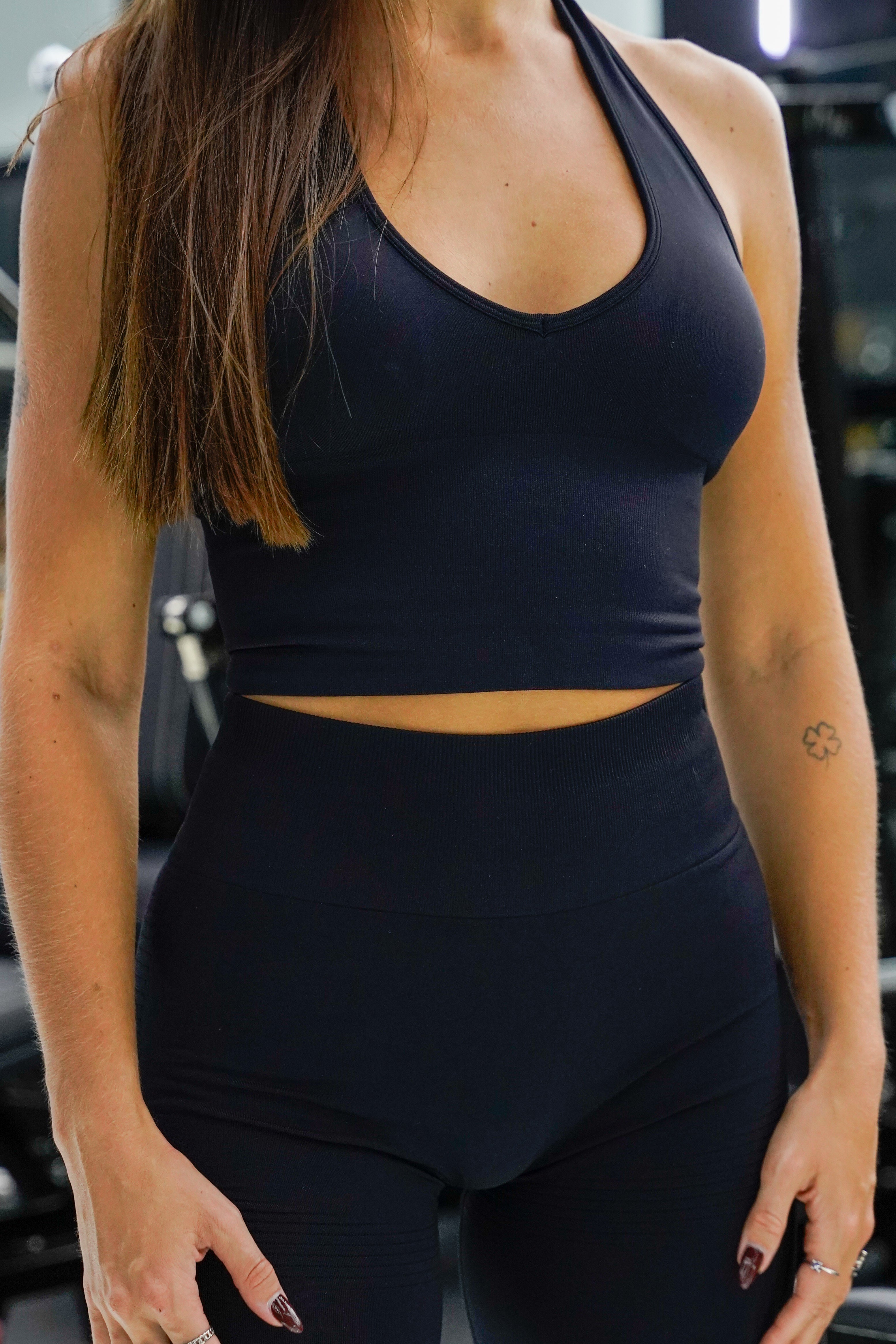 Highlight V2 Seamless - Jet Black Halter Top