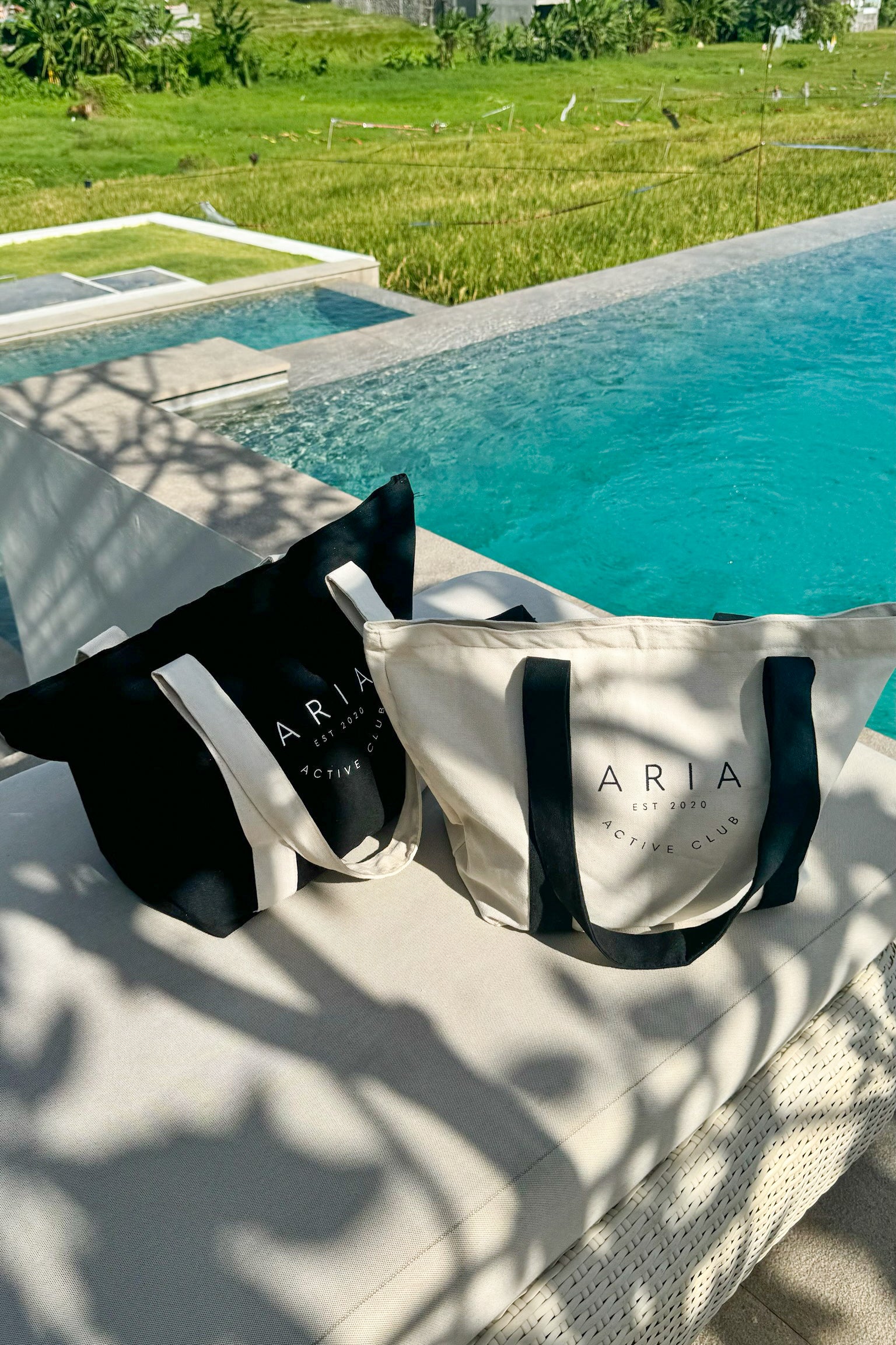 Aria Active Club Zip Up Tote - Black